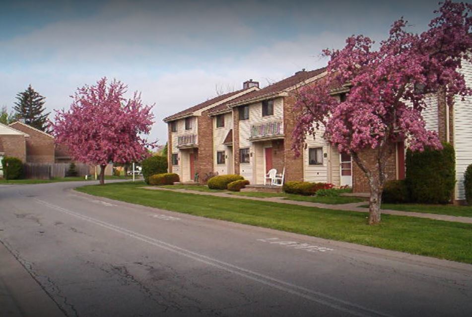Hidden Creek Apartments and Townhomes